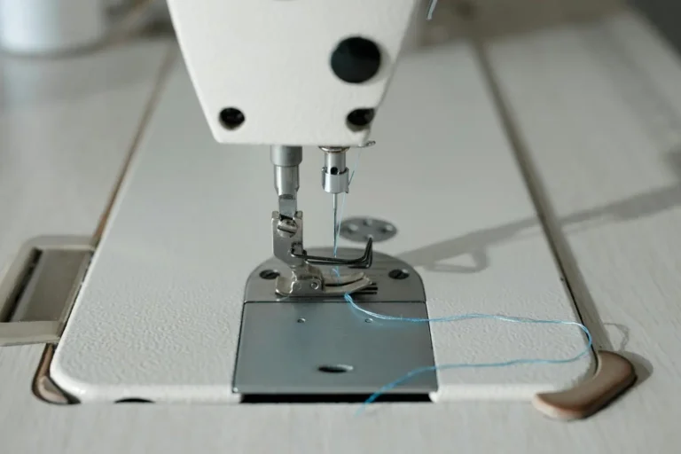 Quelle machine à coudre choisir : guide par usage et budget