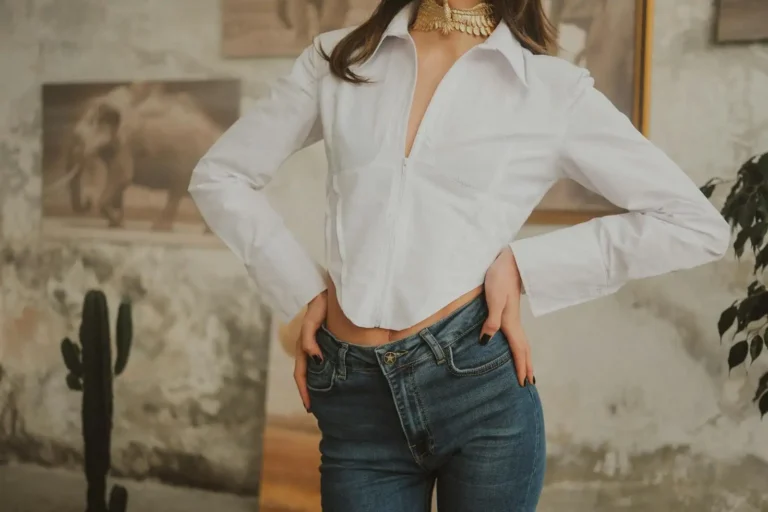 Vêtements grande taille : où chercher, comment juger une coupe, ce qui change dans un vestiaire
