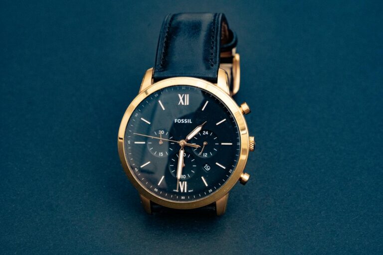 Montre femme luxe : maisons, modèles iconiques et logique d&rsquo;achat