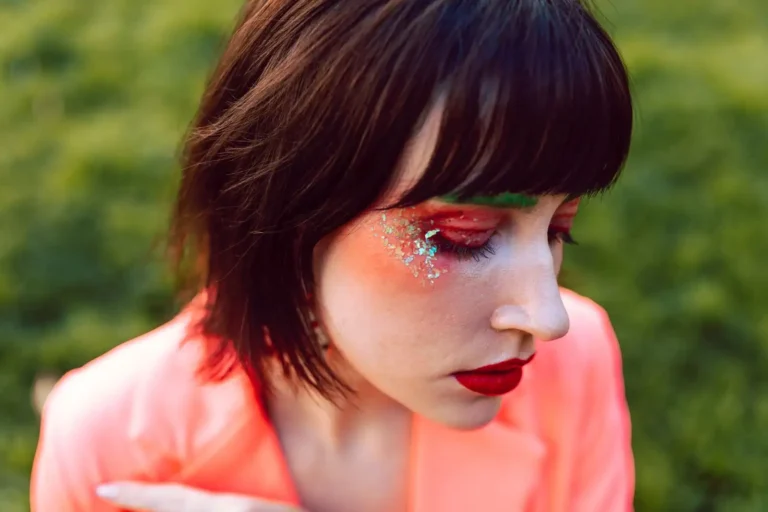 Maquillage licorne : réussir un look pastel pas à pas