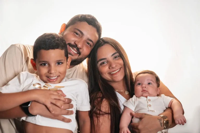 Vie de famille et CAF : les aides qui soutiennent les parents