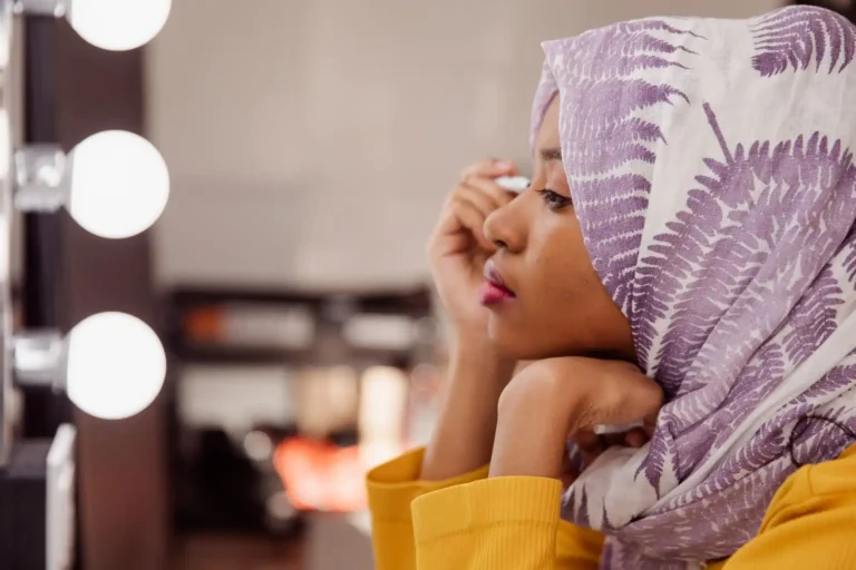 Maquillage et islam : les avis, les produits, les repères