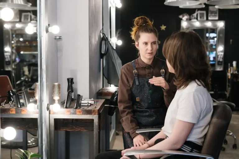 Permanente : ce qu&rsquo;elle change vraiment à vos cheveux